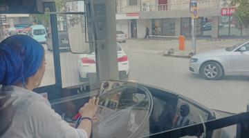 İstanbul’da Kadın İETT Şoförlerinin Sayısı Artıyor